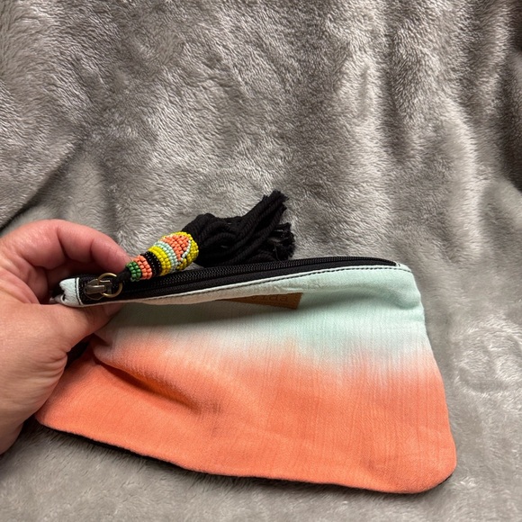 Pura Vida Coral and Mint Ombre Pouch - Picture 3 of 7